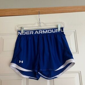 Under Armour women’s play up royal blue white shorts. Size small.